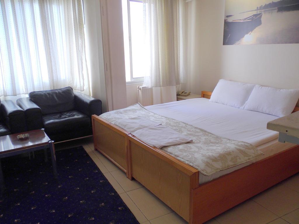 Caylan Hotel Smirne Camera foto