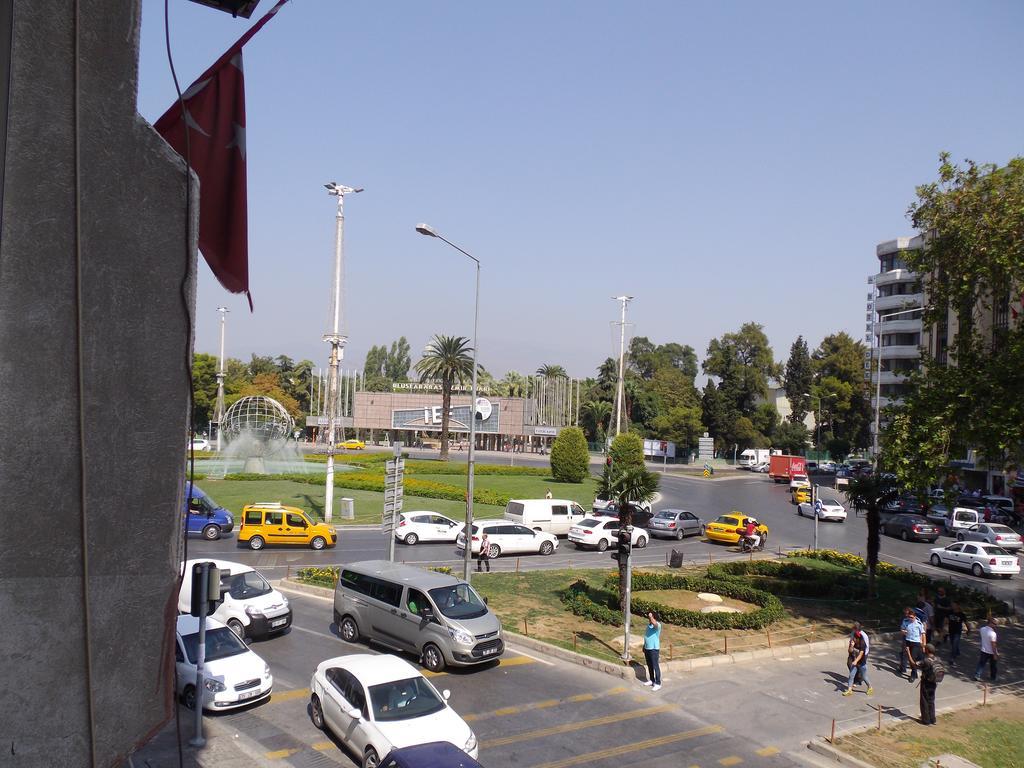 Caylan Hotel Smirne Esterno foto