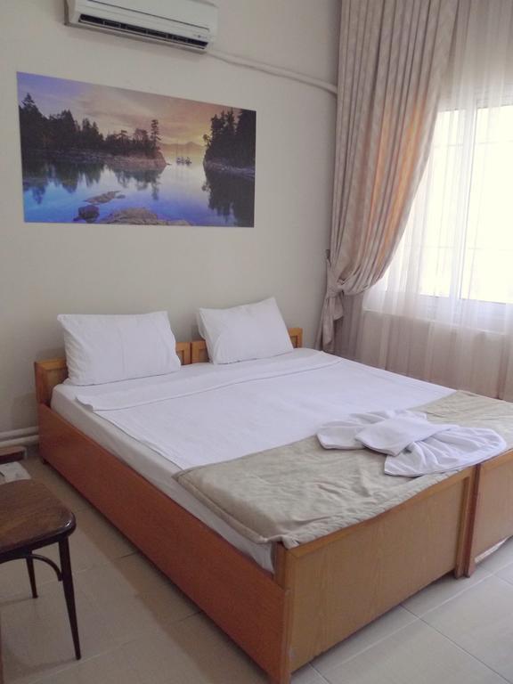 Caylan Hotel Smirne Esterno foto
