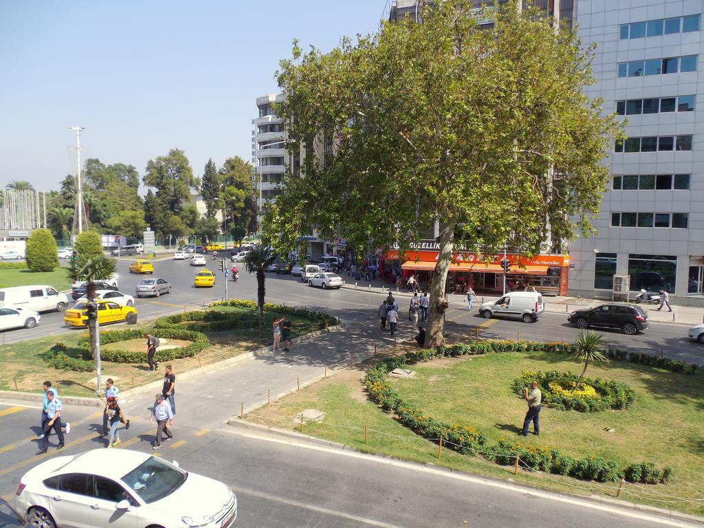 Caylan Hotel Smirne Esterno foto