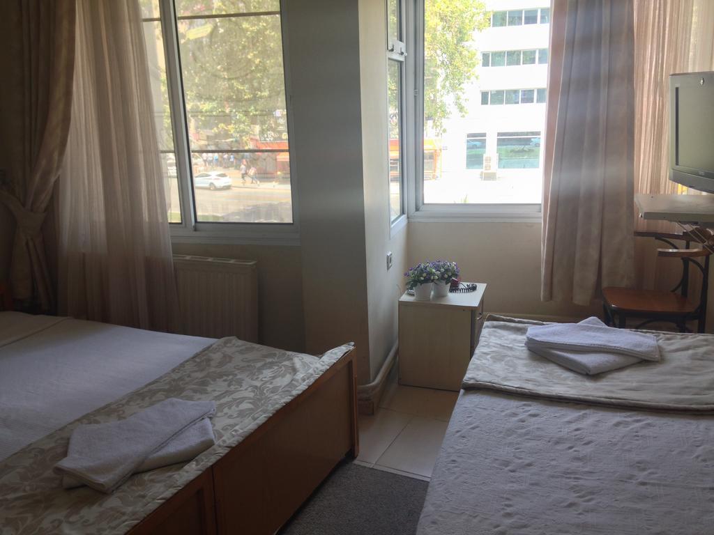 Caylan Hotel Smirne Esterno foto