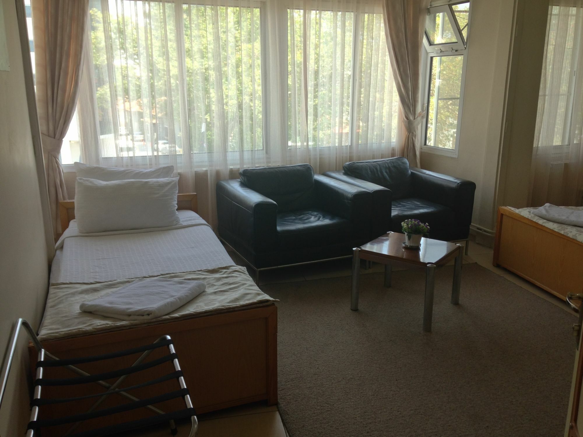 Caylan Hotel Smirne Esterno foto
